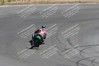 media/Apr-20-2025-AHRMA (Sun) [[393a79c373]]/Race/Group 8/Turn 4b/